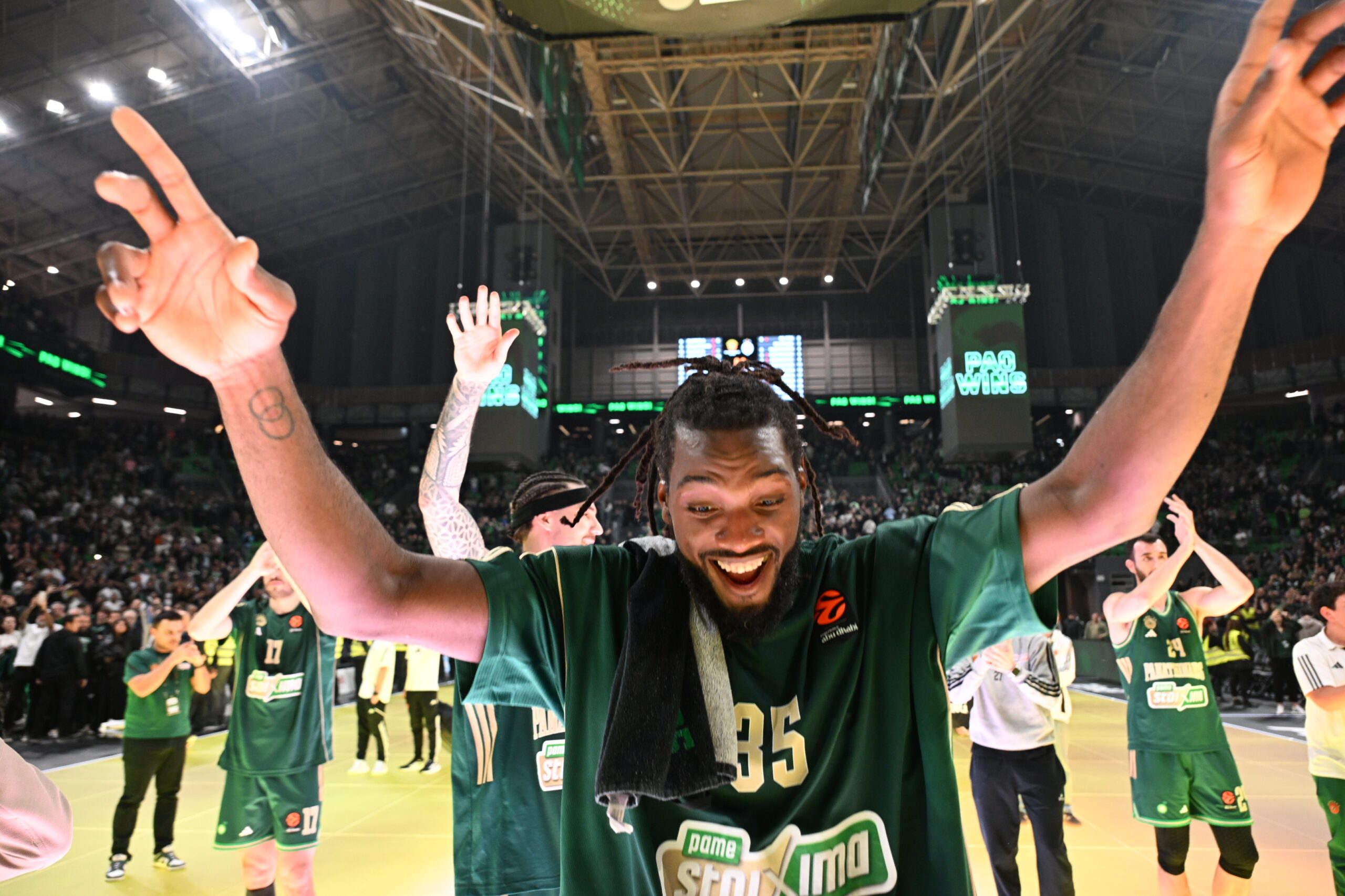 Παναθηναϊκός: Ο χορός του Φαρίντ μετά τη θριαμβευτική νίκη (vid)