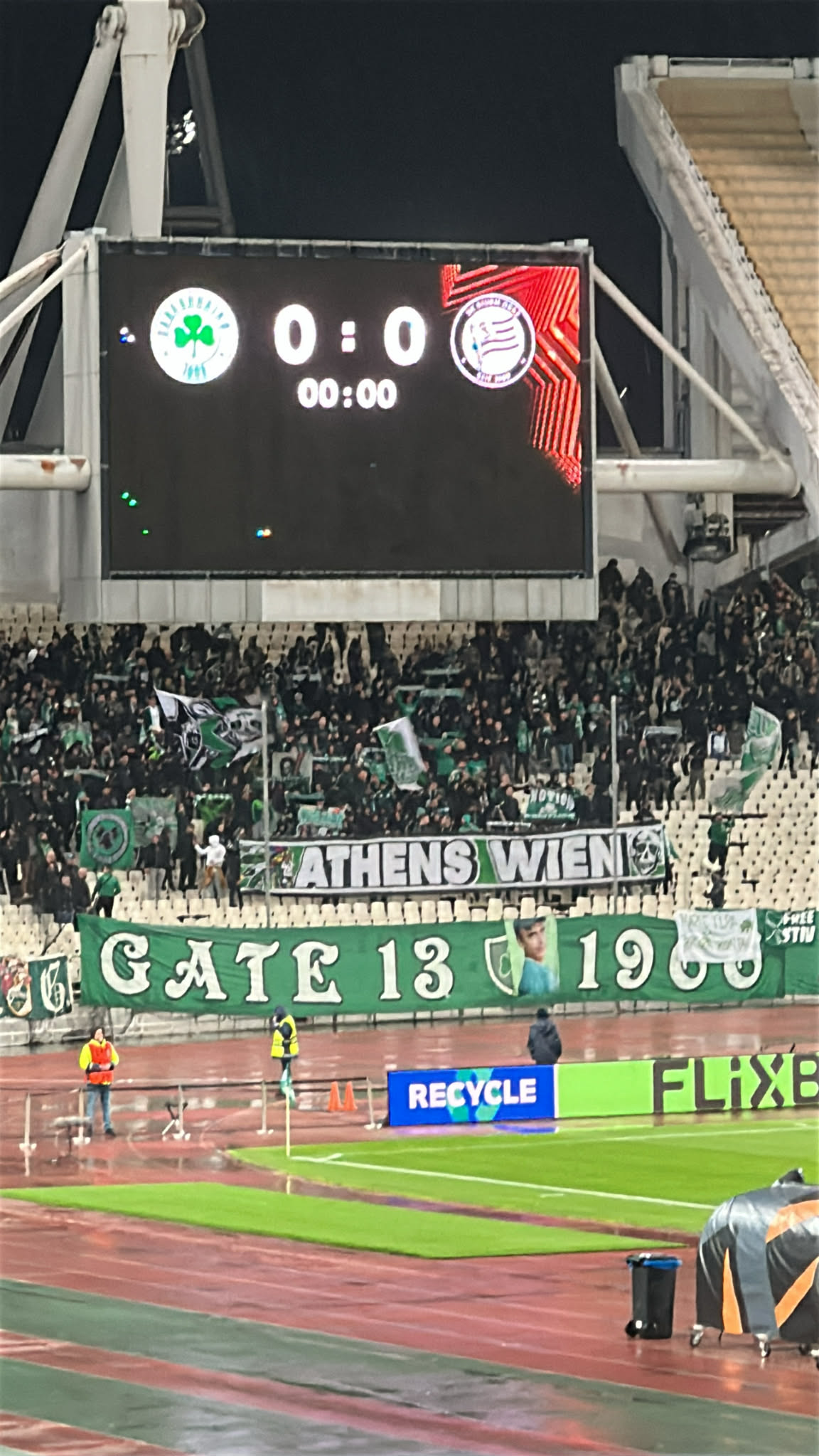 Παναθηναϊκός: Πανό-πικάρισμα στο ΟΑΚΑ για τη Στουρμ Γκρατς! (pic)