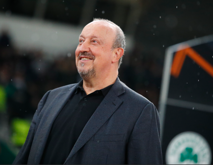 Μπενίτεθ στη συν. Τύπου: «Γι΄αυτό επέλεξα τριάδα» - Ντρίμπλα για τις μεταγραφές