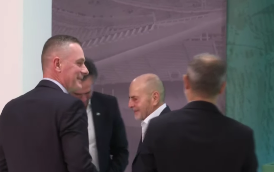 Παναθηναϊκός: Το τετ α τετ Αλαφούζου με Κοτσόλη και Κορόνα