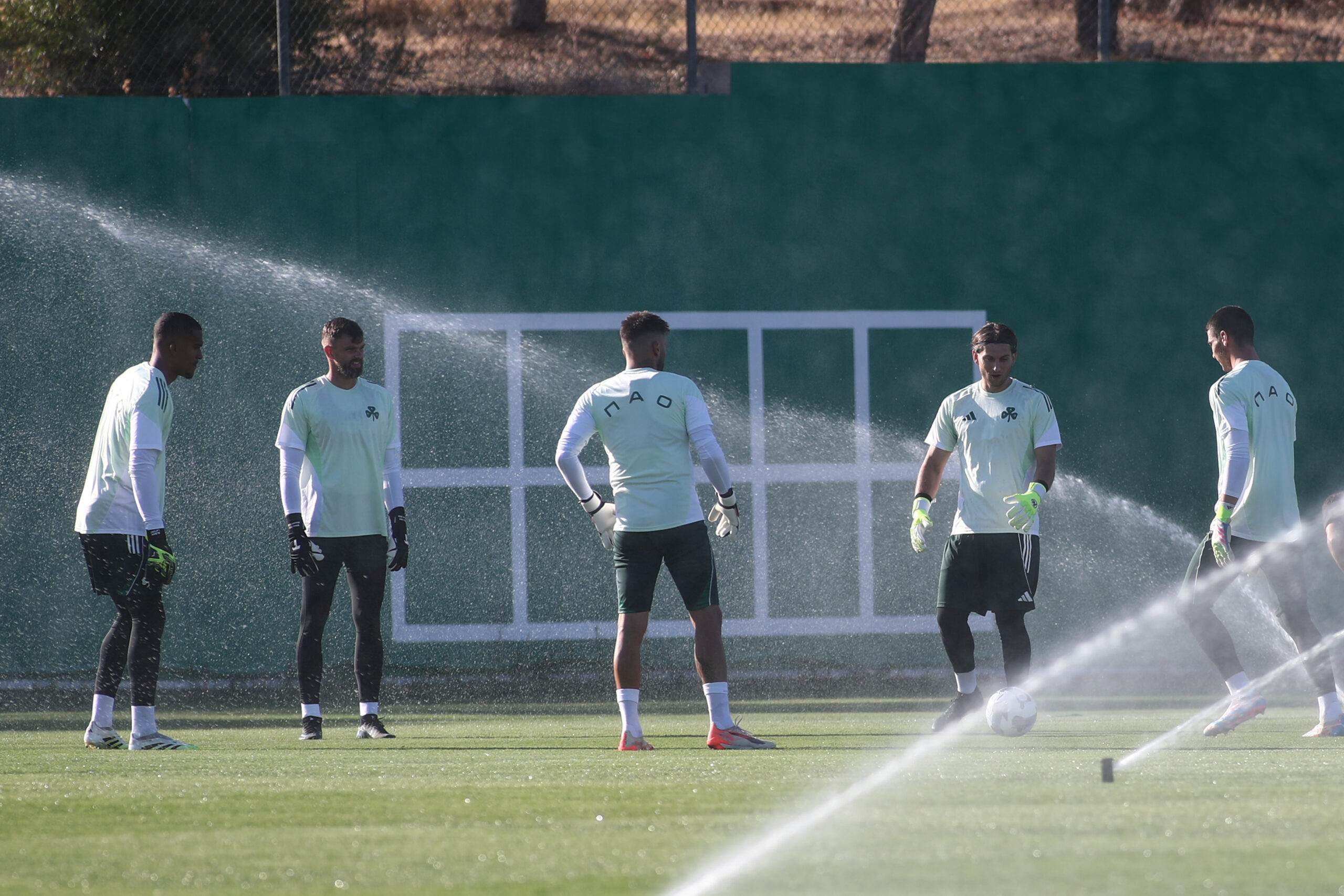 Παναθηναϊκός μεταγραφές: Γιατί ο Γενάρης «φωνάζει» και για τερματοφύλακα