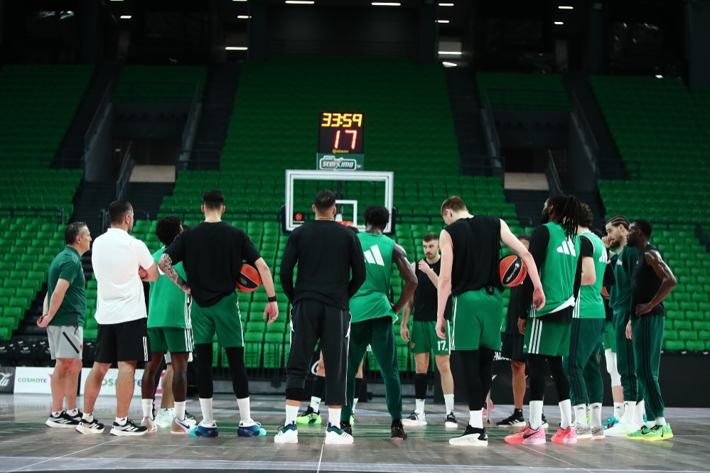 «Πράσινο» μήνυμα ευαισθητοποίησης για την Παγκόσμια Ημέρα κατά του AIDS