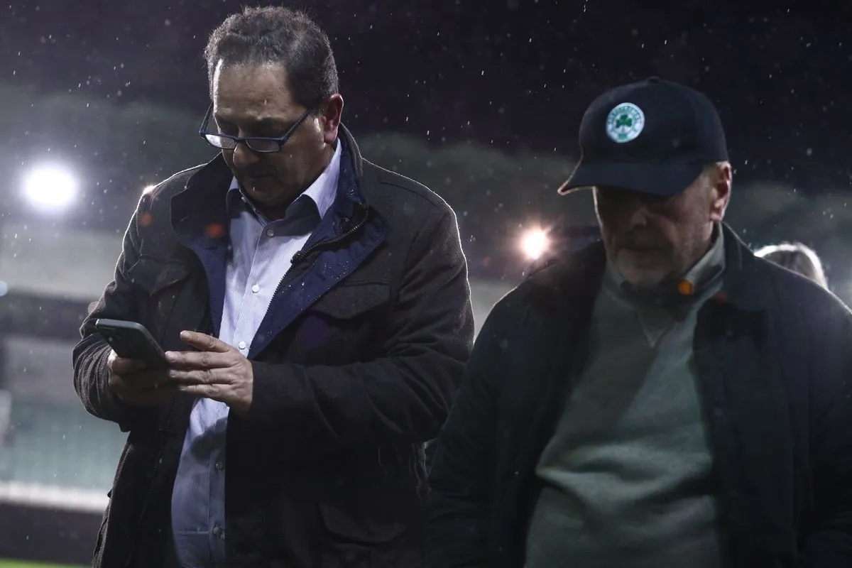 Φωτογραφίες: Τετ-α-τετ Αλαφούζου – Πρίτσα μετά το Παναθηναϊκός – Κηφισιά