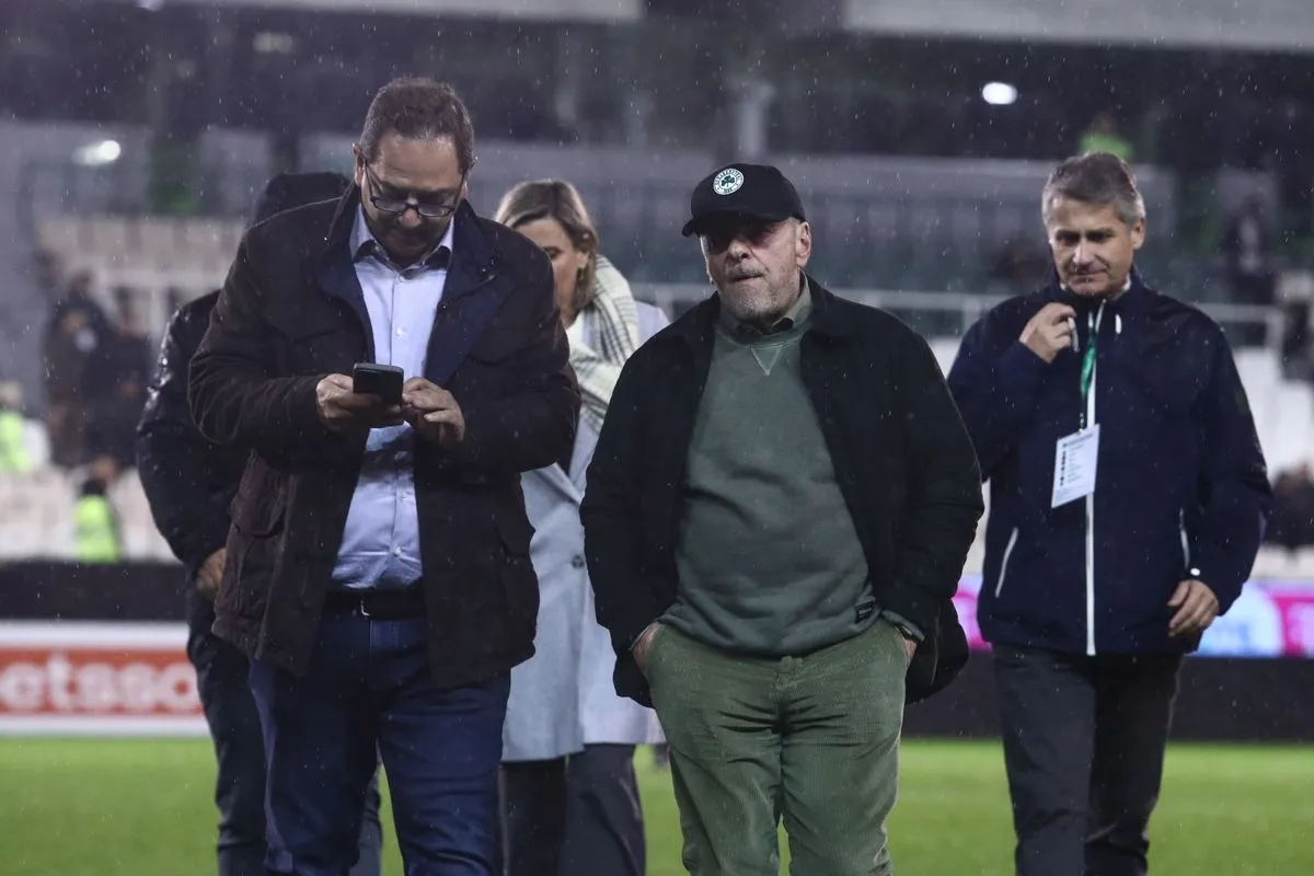 Φωτογραφίες: Τετ-α-τετ Αλαφούζου – Πρίτσα μετά το Παναθηναϊκός – Κηφισιά