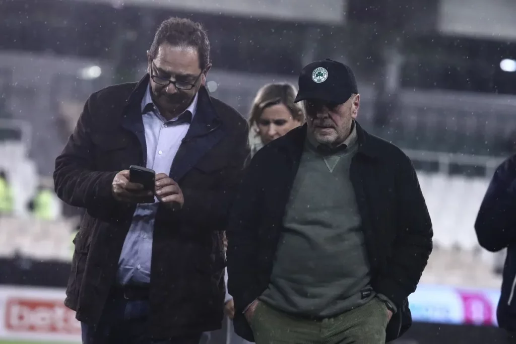 Φωτογραφίες: Τετ-α-τετ Αλαφούζου – Πρίτσα μετά το Παναθηναϊκός – Κηφισιά