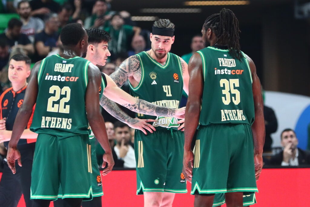 Ρογκαβόπουλος για… τρείς και επιστροφή στις νίκες!