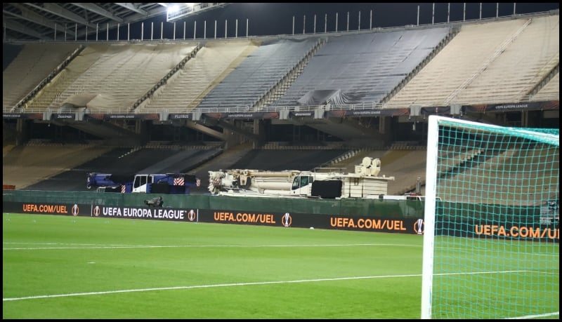 Παναθηναϊκός: Γερανοί και κοντέινερ στο ΟΑΚΑ (pics)