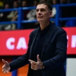 Μπαρτζώκας για το φραστικό επεισόδιο: “Μου προκαλεί αηδία να με βρίζει χυδαία ένας μεγάλος σε ηλικία άνθρωπος, με τρία-τέσσερα παιδάκια δίπλα του”