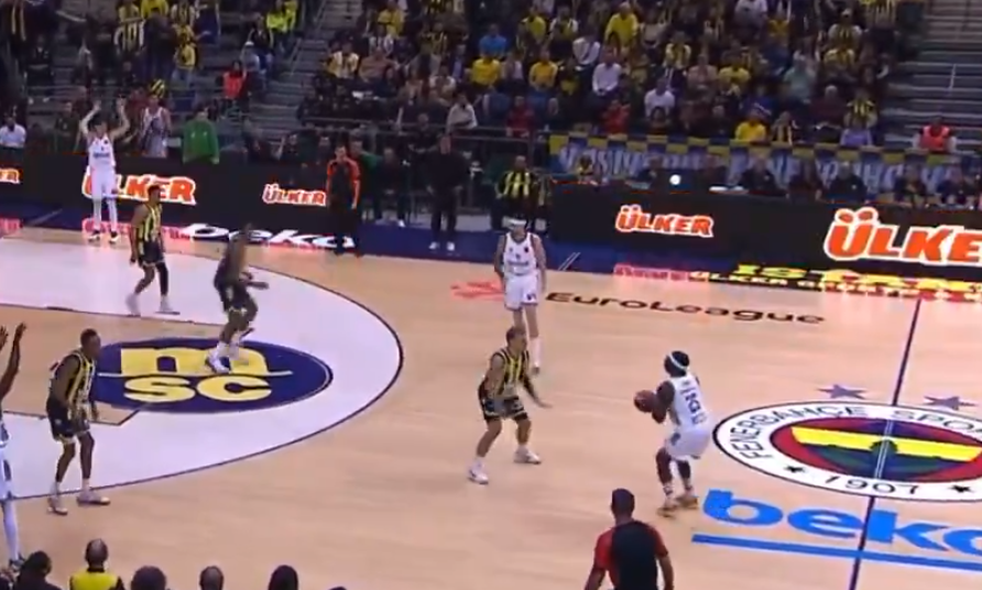 ΑΠΙΣΤΕΥΤΟΣ Ναν - Το «έσταξε» από το κέντρο του γηπέδου κόντρα στη Φενέρ! (vid)