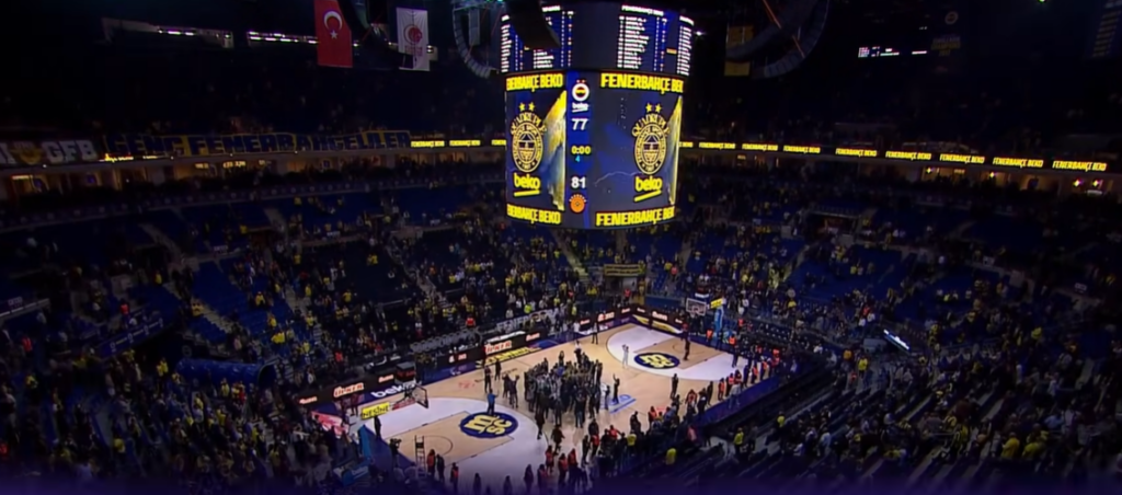 «Ντου» των οπαδών της Φενέρ στον διαιτητή - Τι αναφέρει το φύλλο αγώνος