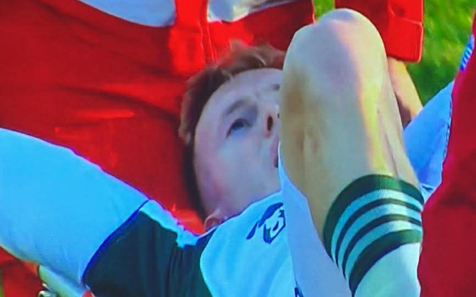 Σοκ στον Παναθηναϊκό: Αποχώρησε με φορείο ο Σφιντέρσκι έπειτα από κεφαλιά!