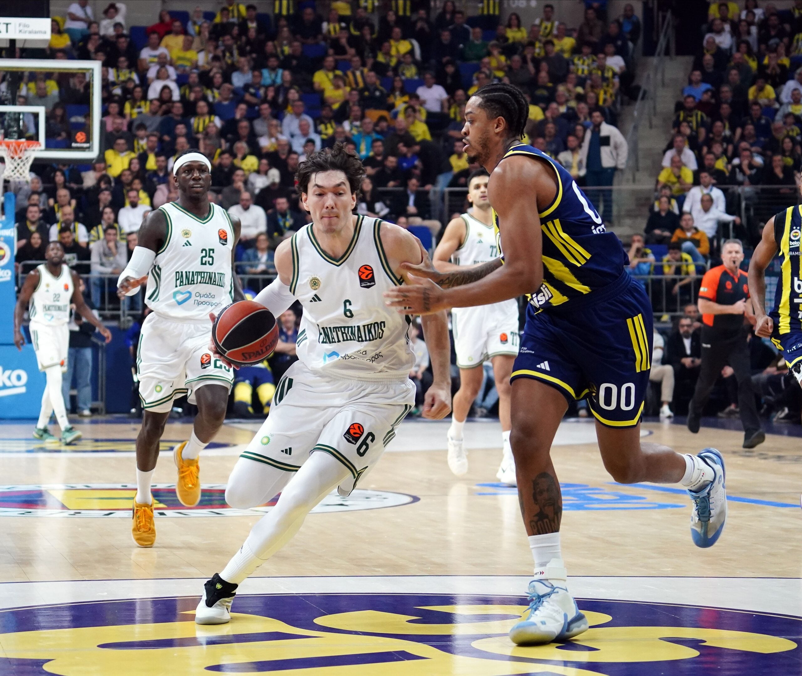 Στο καμίνι του ΟΑΚΑ η Πανάθα πατάει και την Χάποελ!