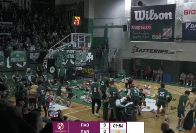 Υπέροχη «πράσινη» κίνηση: Μάζεψαν λούτρινα κουκλάκια για το «Χαμόγελο του Παιδιού»