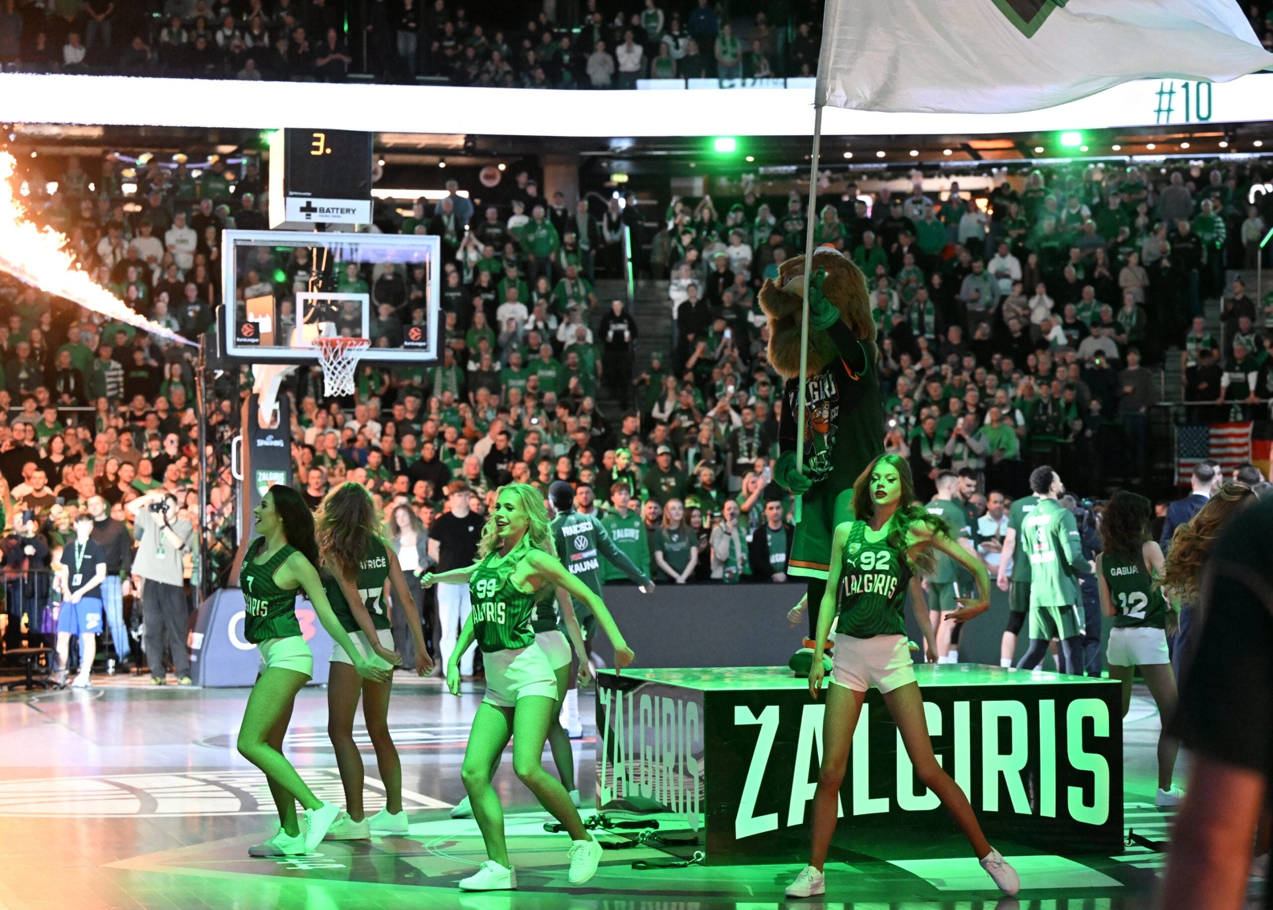 Παναθηναϊκός: Το εντυπωσιακό σόου από τις cheerleaders της Ζαλγκίρις (pics)