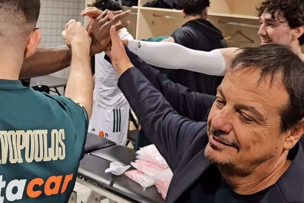 Το μήνυμα του Αταμάν στα αποδυτήρια μετά το διπλό απέναντι στη Ζάλγκιρις (vid)