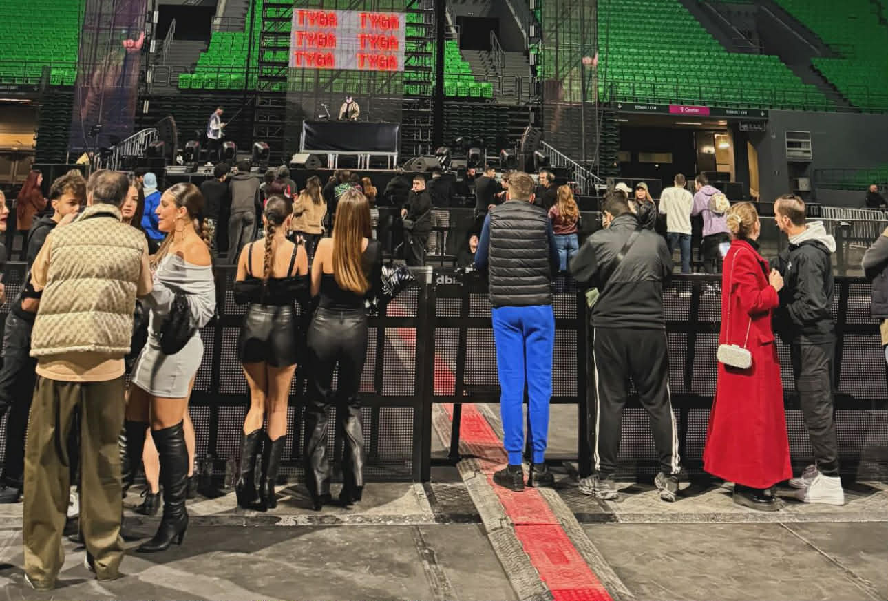 Μεγάλη συναυλία στο γήπεδο του Παναθηναϊκού - Τραγουδάει και ο τράπερ Light (pic)