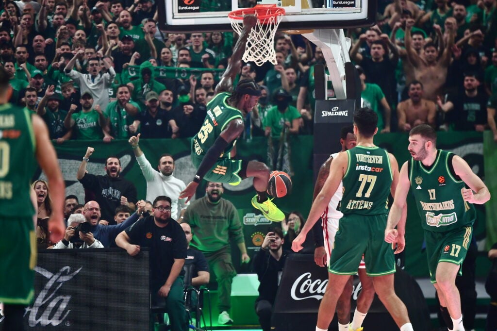 «Χείμαρρος» Αταμάν στη συν. Τύπου: «Κάποιοι δείχνουν φόβο - Γι' αυτό δεν έπαιξε ο Χολμς»