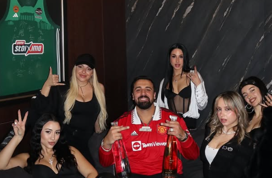 Gio Καραντώνης: Πριν από το Survivor, άνοιγε... μπουκάλια στο γήπεδο του Παναθηναϊκού (pics)