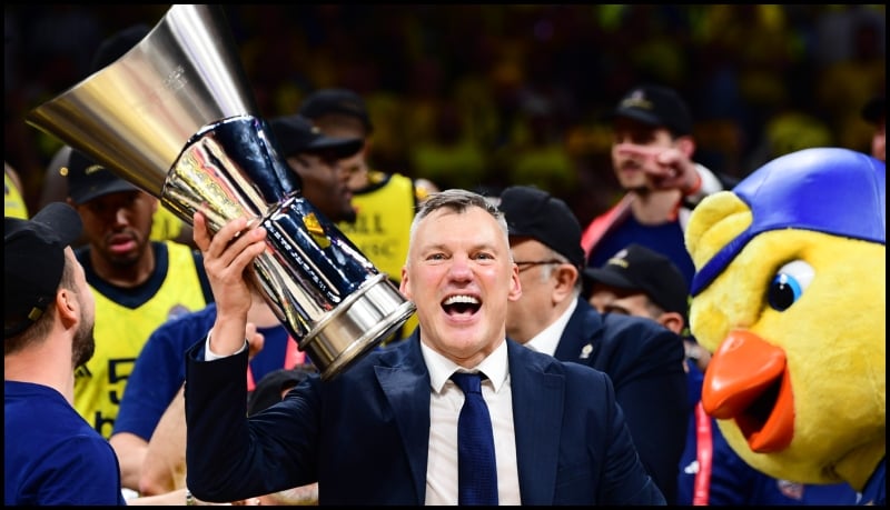 Ανανέωσε στη Φενερμπαχτσέ ο Γιασισκεβίτσιους - Η διάρκεια του συμβολαίου