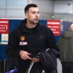 Με ύμνο και «Χόρτο Μαγικό» η πτήση για Μόναχο - Η ατάκα σε Σλούκα