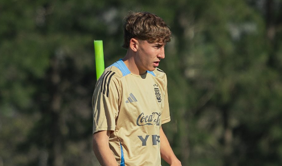 Μαρτίνες για Αντίνο: «Τεχνίτης με την μπάλα και πολύ γρήγορος»