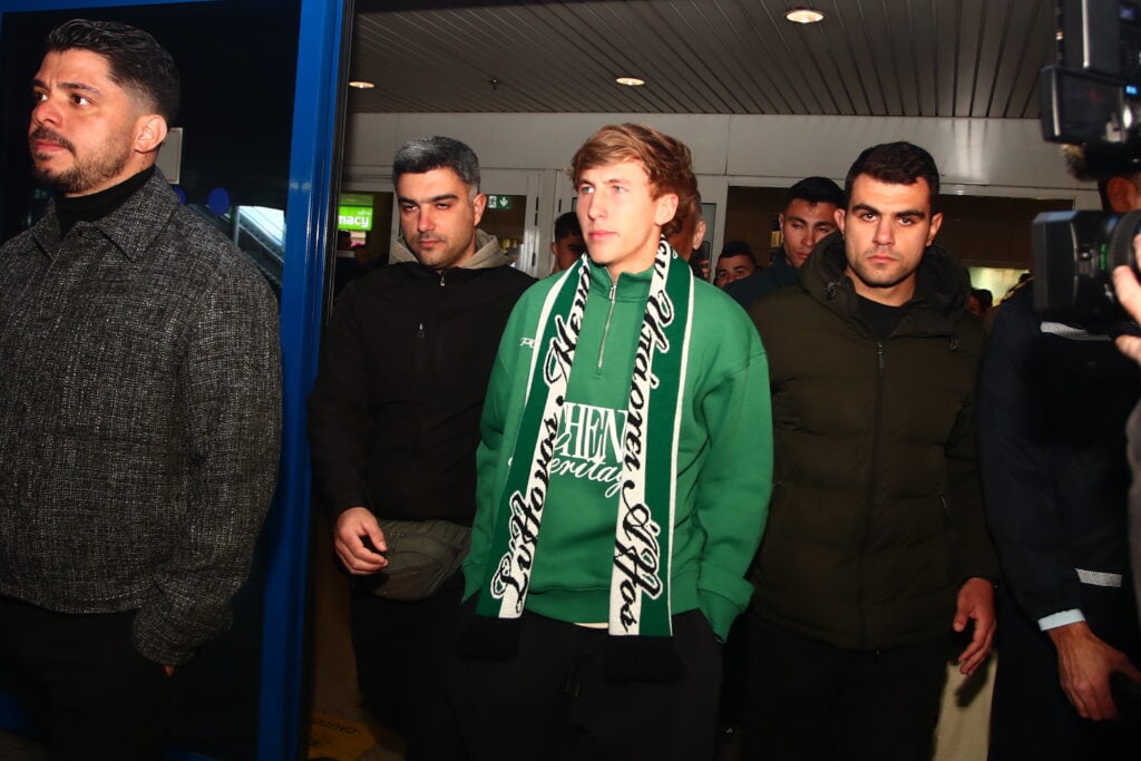 Φωτογραφίες: Η άφιξη του Αντίνο για τον Παναθηναϊκό