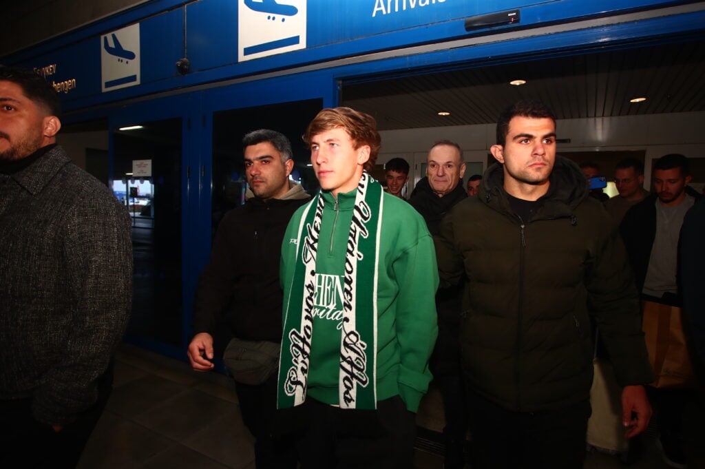 Φωτογραφίες: Η άφιξη του Αντίνο για τον Παναθηναϊκό