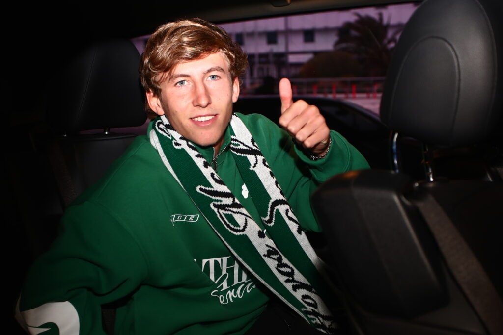 Φωτογραφίες: Η άφιξη του Αντίνο για τον Παναθηναϊκό