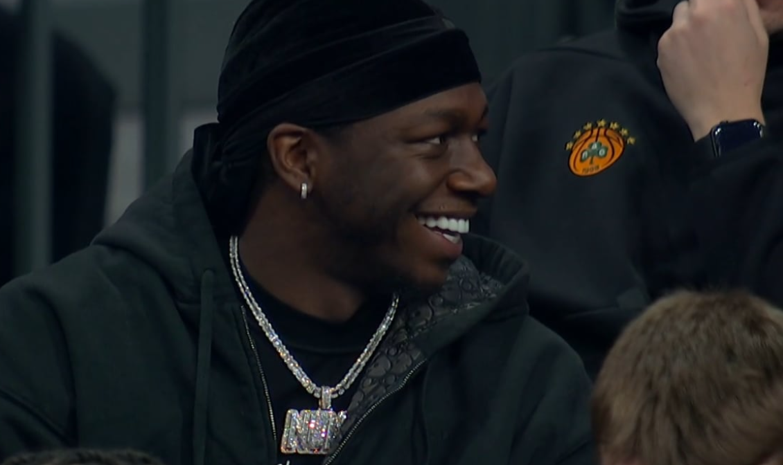 Παναθηναϊκός: Το αστραφτερό κολιέ του Κέντρικ Ναν (vid)