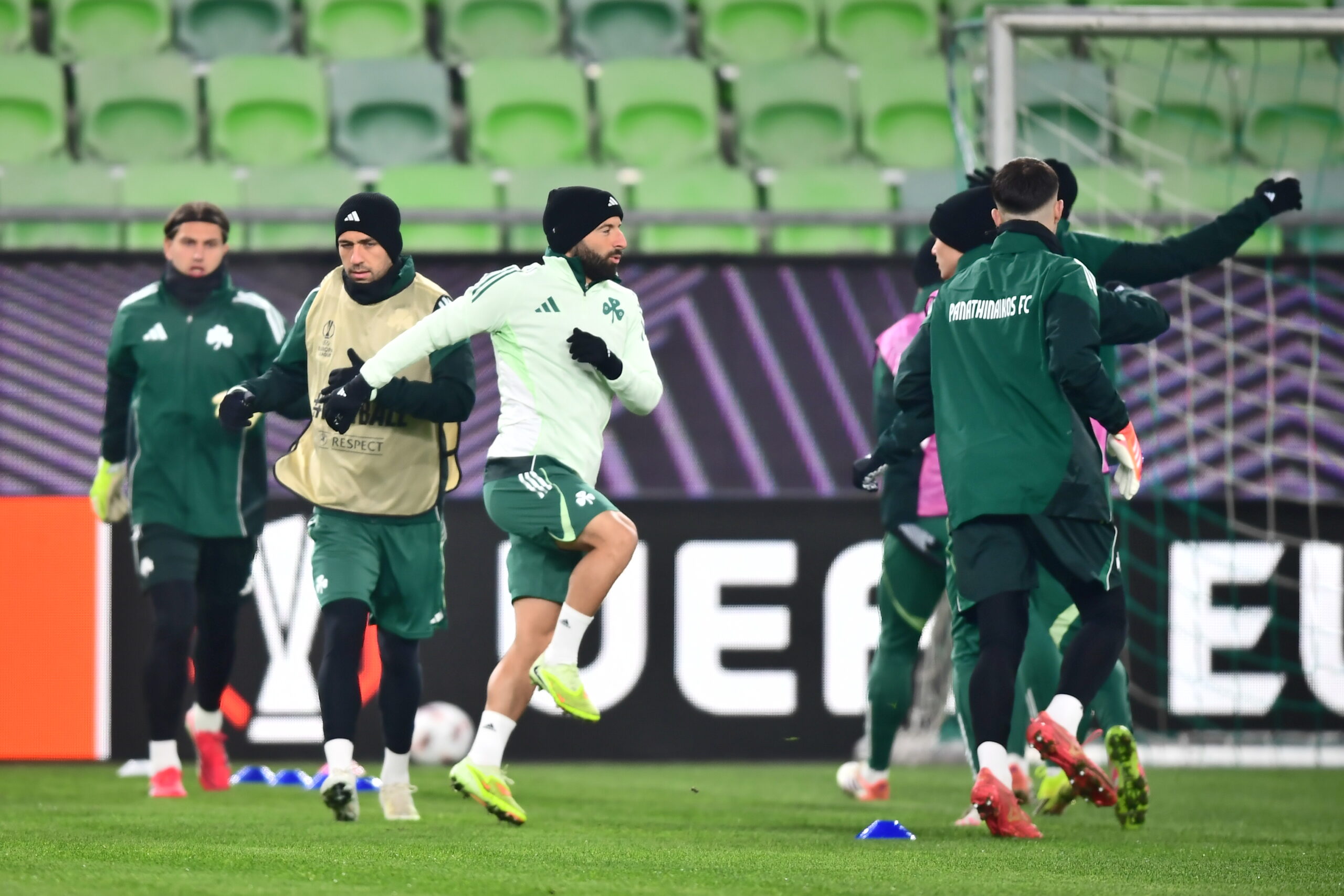 Με βαρύ εξοπλισμό ο Παναθηναϊκός στη Groupama Arena - «Κλικς» από την προπόνηση (pics)