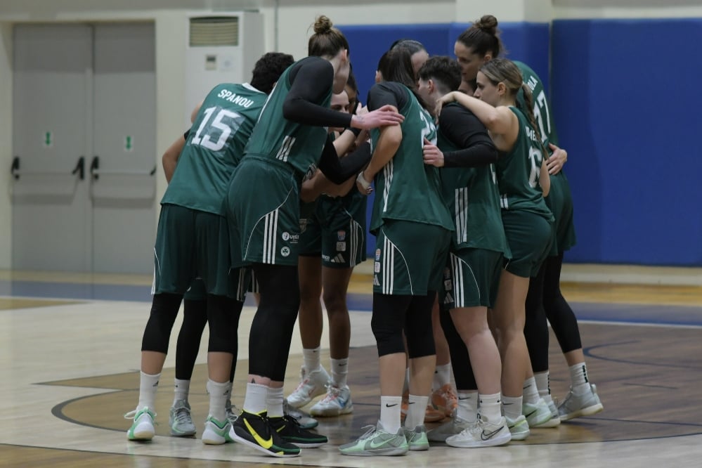 Με το σήμα του Ερασιτέχνη το «Telekom Center Athens» (vid)