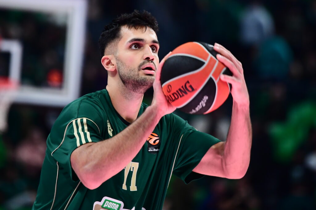 Παναθηναϊκός: Στον «αέρα» ο Γιούρτσεβεν, ο όρος στο συμβόλαιό του