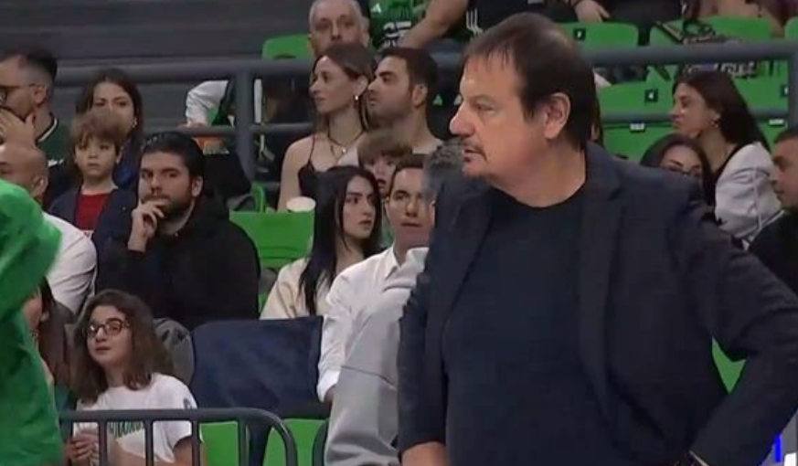 Παναθηναϊκός: Άλλαξε όλη την πεντάδα σε 3' ο Αταμάν - Έβαλε τις φωνές (vid)