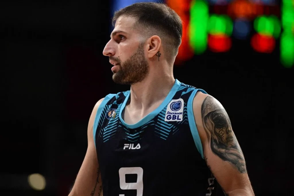 Νέο διευκρινιστικό story Πετρόπουλου: «Ουδέποτε υπονόησα οποιαδήποτε συμμετοχή προσώπων του αθλητικού χώρου»