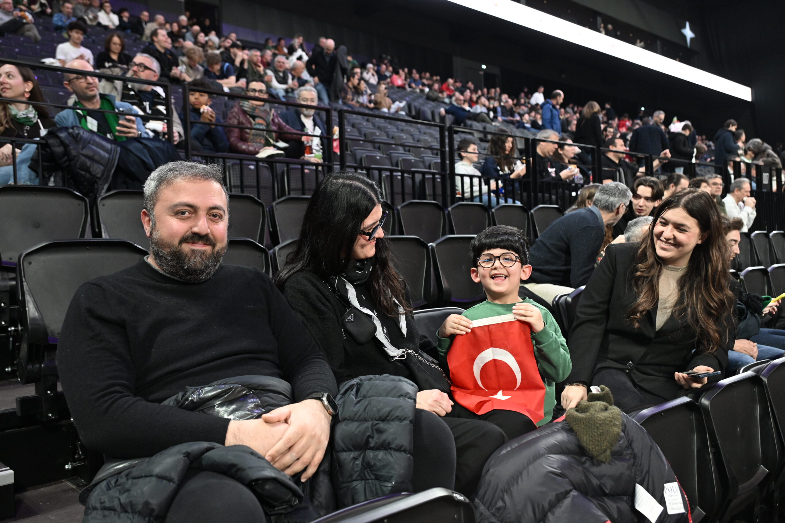 Βιλερμπάν - Παναθηναϊκός: Με υψηλή παρουσία «πράσινων» οπαδών η αναμέτρηση (pics)