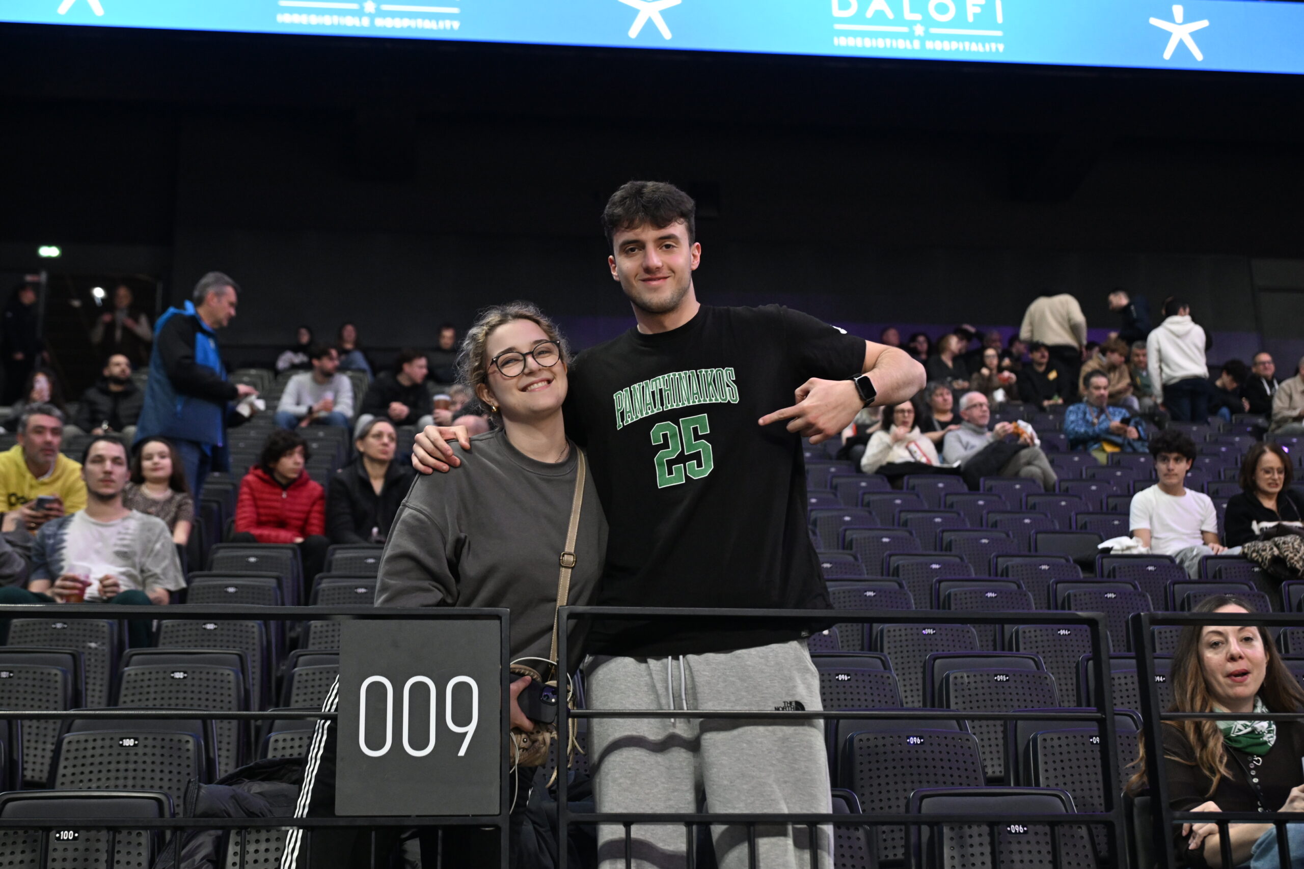 Βιλερμπάν - Παναθηναϊκός: Με υψηλή παρουσία «πράσινων» οπαδών η αναμέτρηση (pics)