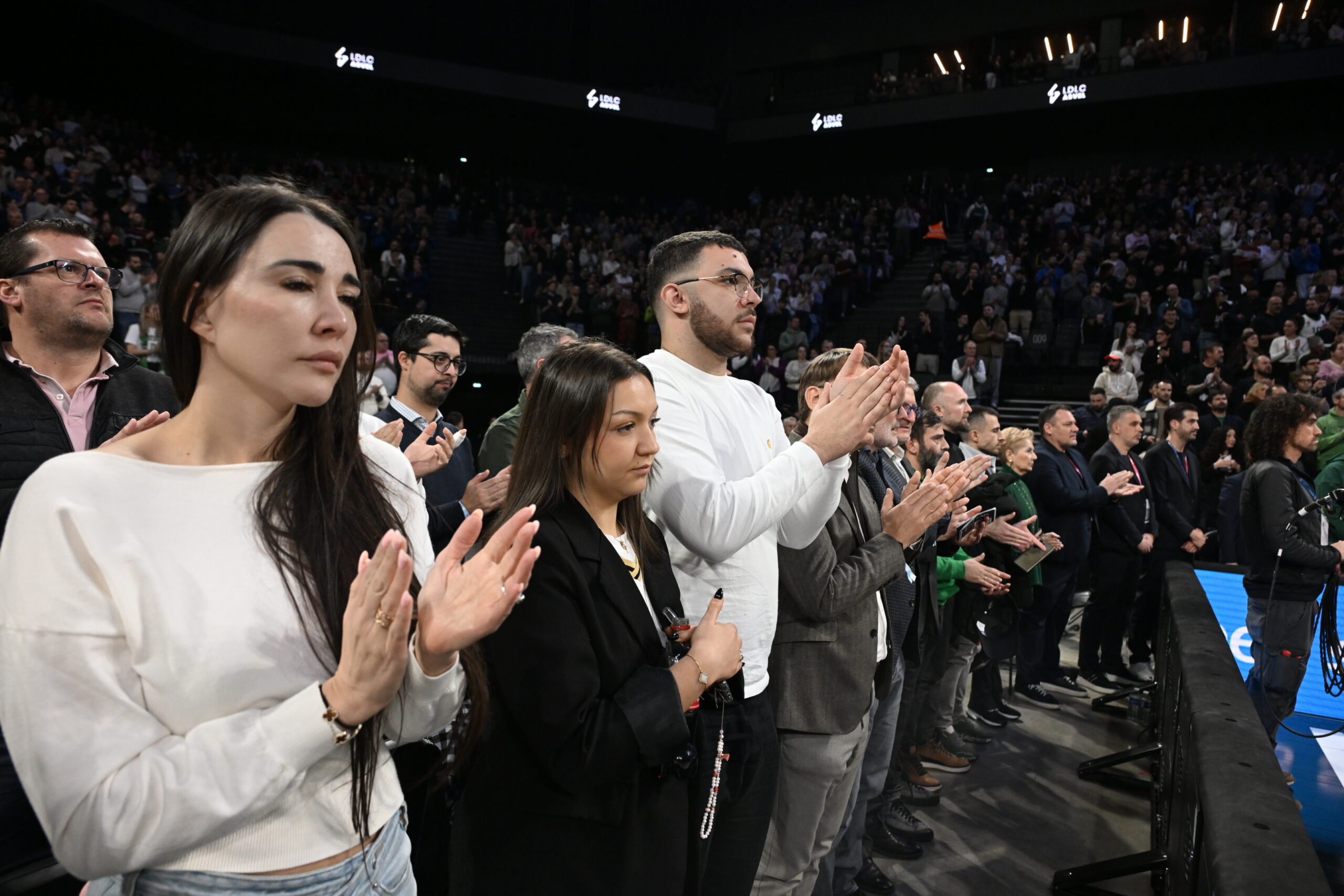 Βιλερμπάν - Παναθηναϊκός: Στην LDLC Arena η μητέρα του Δημήτρη Γιαννακόπουλου (pics)