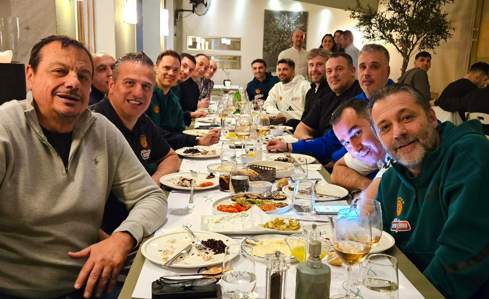Ο Σλούκας παρέθεσε δείπνο στην ομάδα του Παναθηναϊκού Aktor (pics)