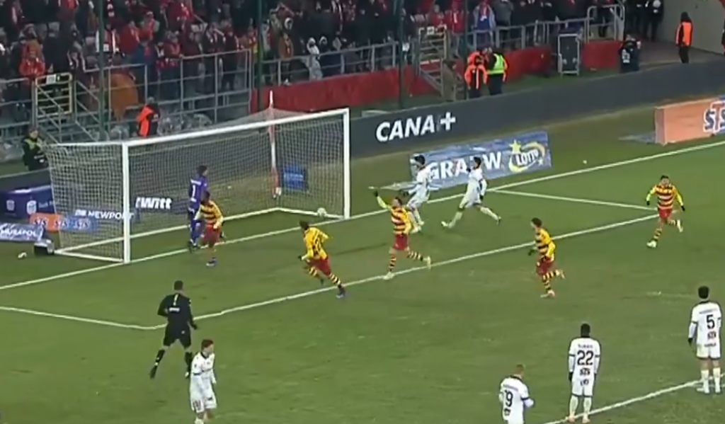 Μεταγραφικός στόχος του Παναθηναϊκού «κάρφωσε» τον Ντραγκόφσκι - Δείτε το γκολ (vid)