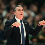 Σκαριόλο σε νέο... σόου: «Ξεκάθαρο φάουλ στον Αμπάλντε στο τέλος»