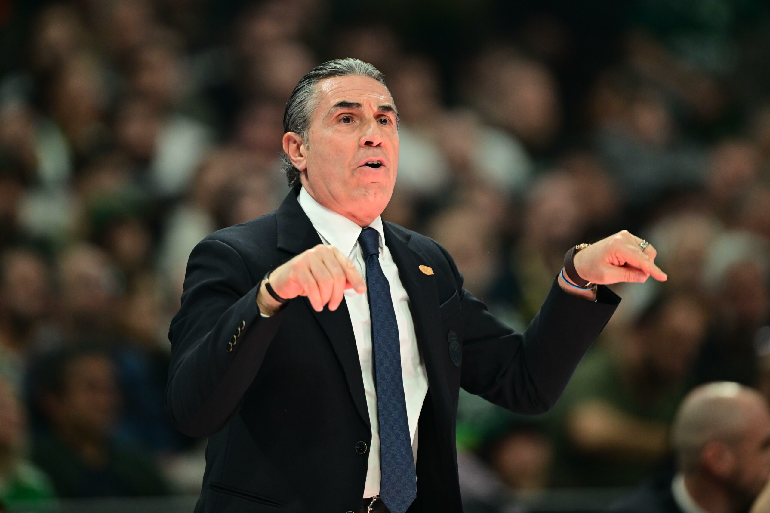 Σκαριόλο σε νέο... σόου: «Ξεκάθαρο φάουλ στον Αμπάλντε στο τέλος»