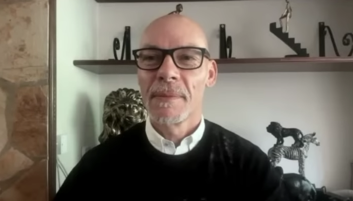 Κάκος: «Κόκκινη κάρτα στον Ποντένσε - Αδικαιολόγητος ο VAR» (vid)