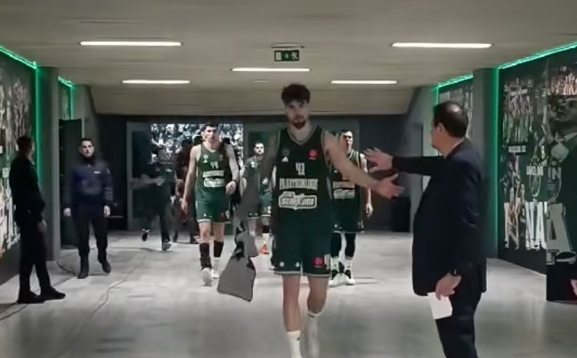 Παναθηναϊκός: Οι χειραψίες Αταμάν - παικτών μετά τη νίκη (vid)