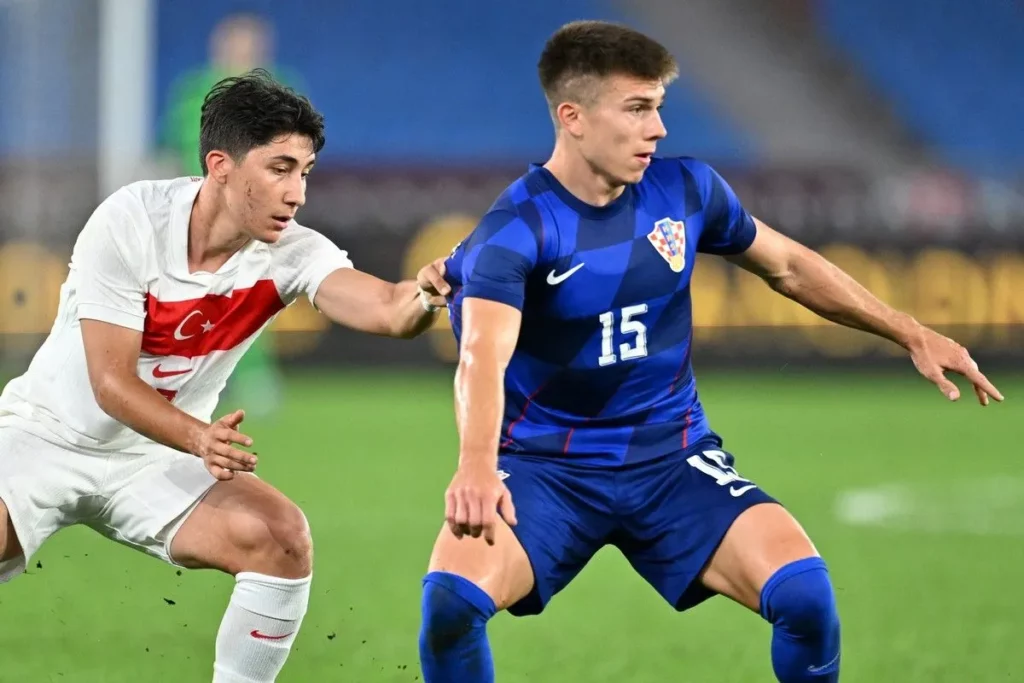 «Ο Παναθηναϊκός έκλεισε Γιάγκουσιτς με ποσό-ρεκόρ για τη Σλάβεν Μπελούπο - Έρχεται Αθήνα»