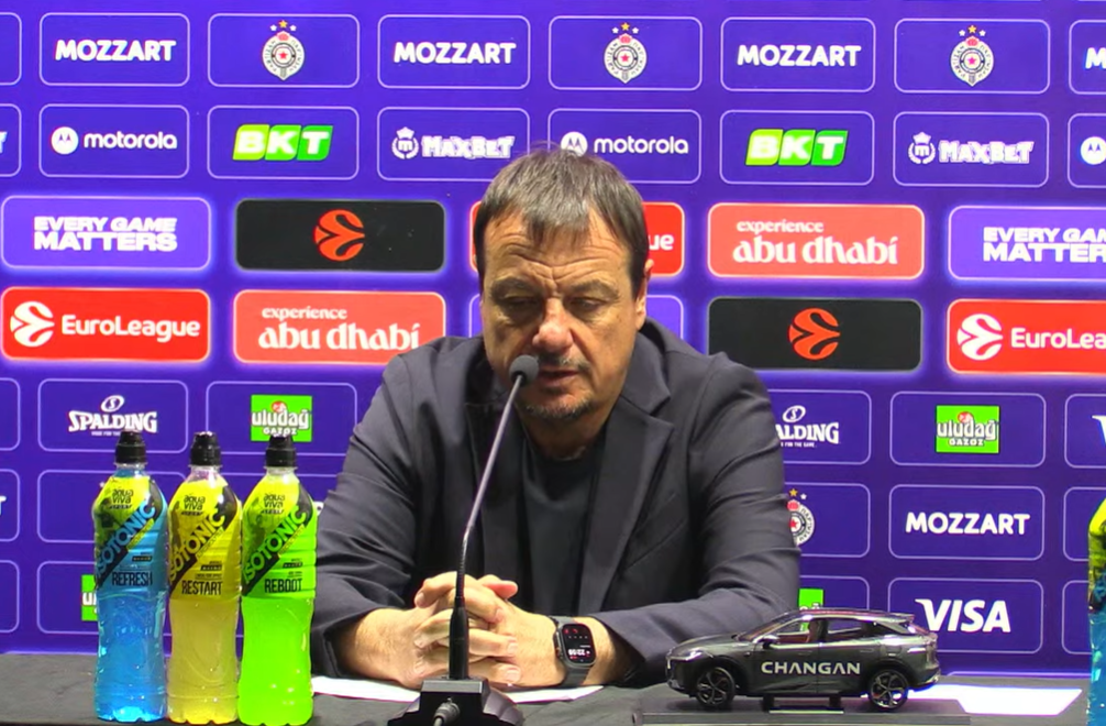 Αταμάν στη συν. Τύπου: «Η εξήγηση της ήττας» - Τι είπε για Ναν και αποβολή Ρογκαβόπουλου