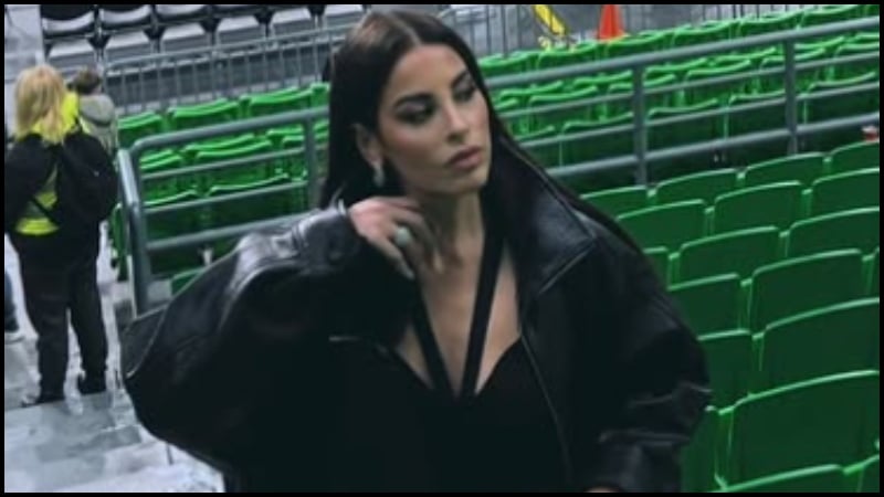 Η Τζούλια Ακάρντι «τρελάθηκε» με τον Παναθηναϊκό στο Telekom Center Athens (pics)