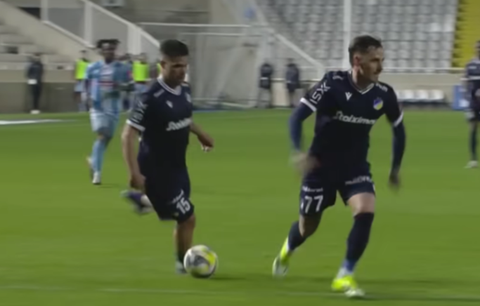 Ο Μαντσίνι πανηγύρισε νίκη-πρόκριση στην Κύπρο (vid)