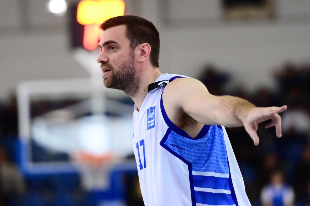 Μάντζαρης: «Μην περιμένει κανείς ότι Χέιζ-Ντέιβις θα κάνει τα πράγματα που έκανε στη Φενέρ - Ο λόγος»