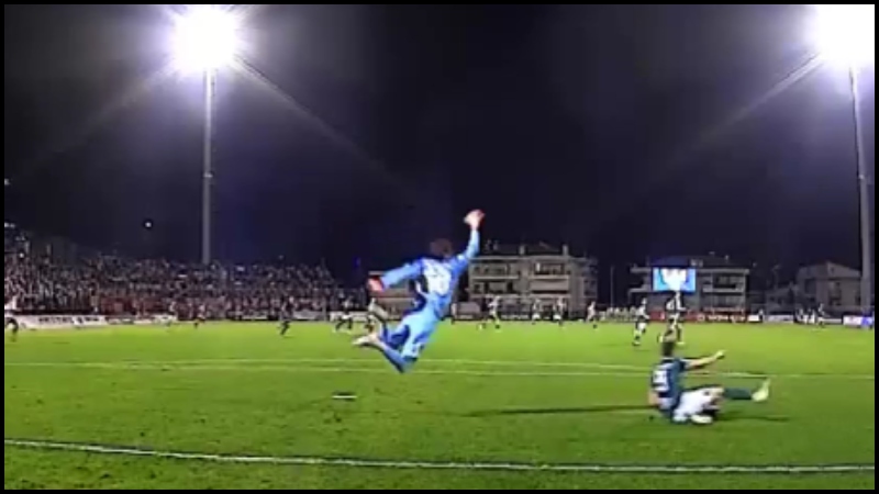 «Βράζουν» με τη διαιτησία του Φωτιά στη Λιβαδειά