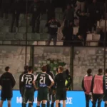 Απίστευτο σκηνικό μετά τη λήξη, με τους παίκτες μπροστά στη 13!